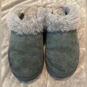 UGG classic slipper